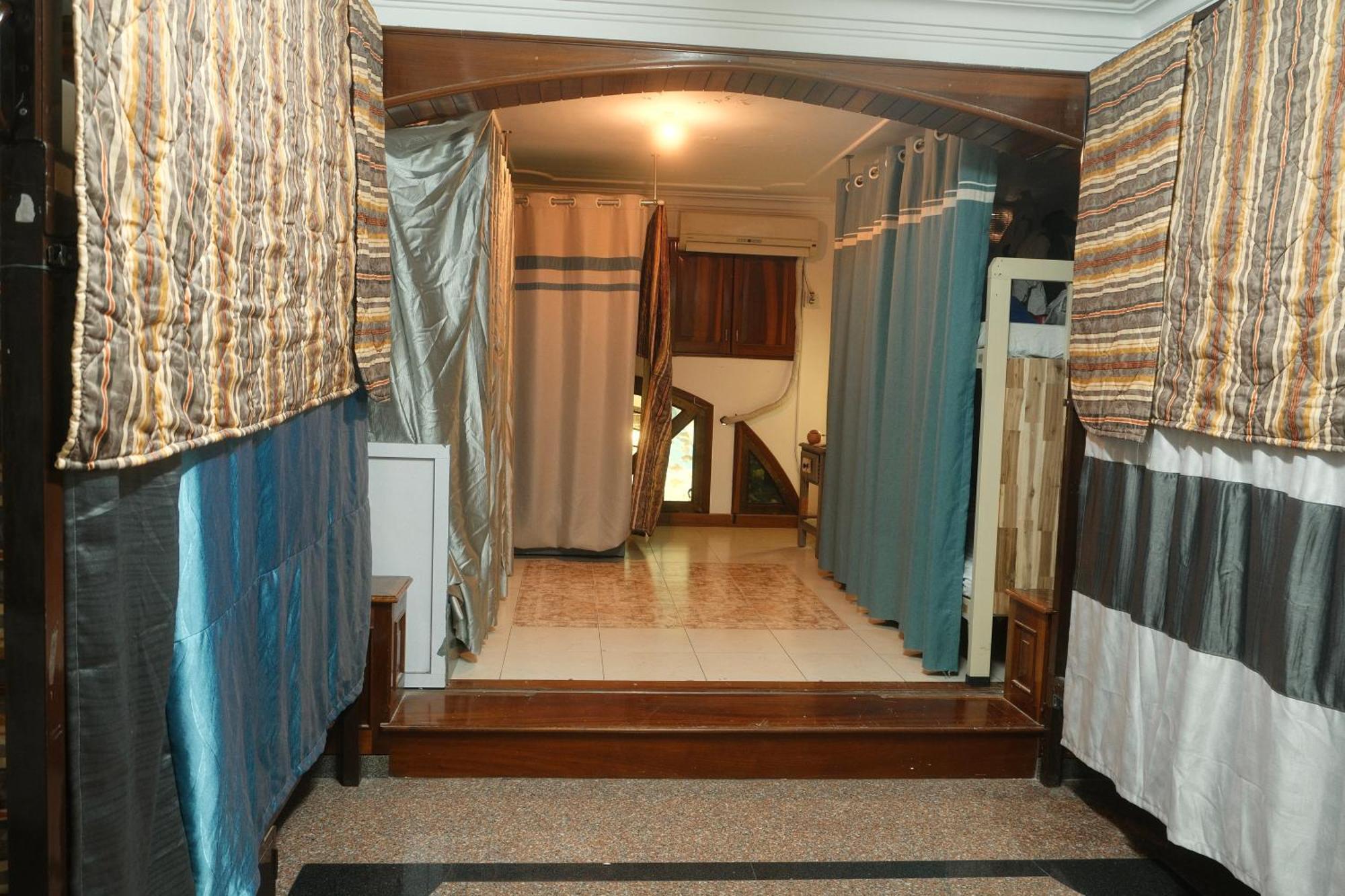 Sakura Hostel Saigon Хошимін Екстер'єр фото