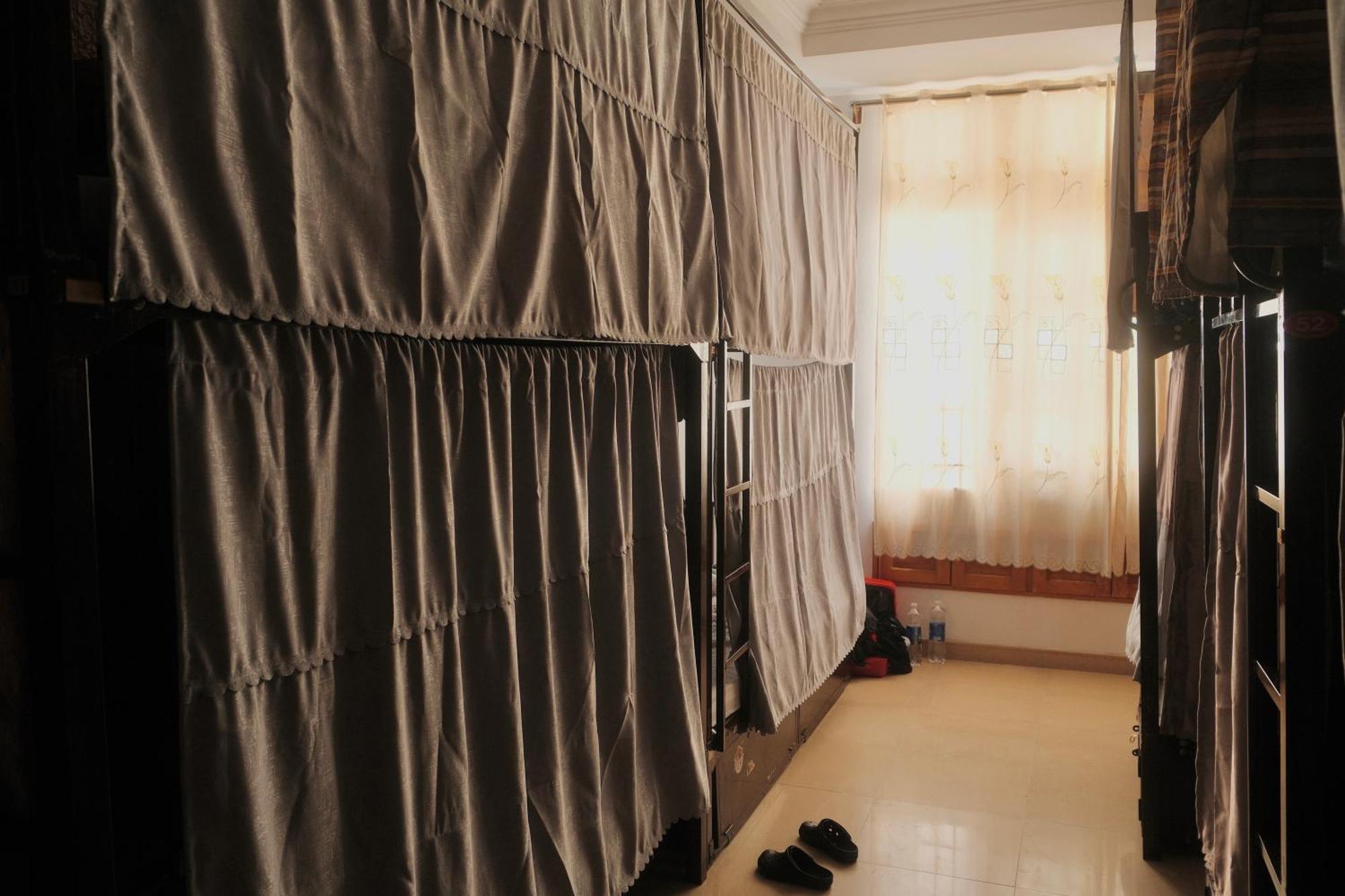 Sakura Hostel Saigon Хошимін Екстер'єр фото